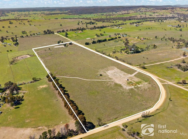 90 Winchester Crescent, Cooks Gap, NSW 2850