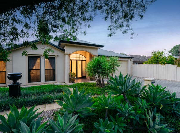 3 Lynly Crescent, Rostrevor, SA 5073