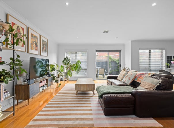 2C Riverside Avenue, Avondale Heights, Vic 3034