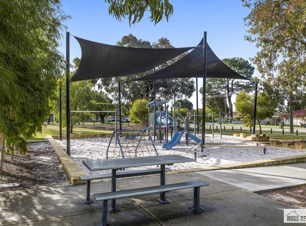 2 Hagart Way, Lockridge, WA 6054