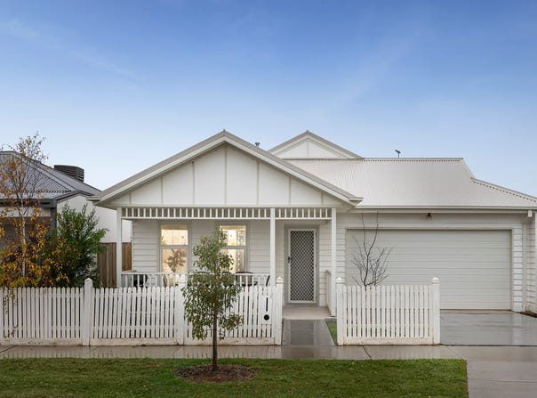 5 Crowlands Circuit, Eynesbury, Vic 3338