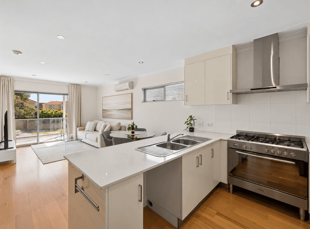 5/3 Cato Street, Glendalough, WA 6016