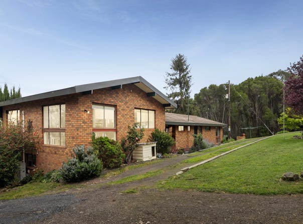 335 Sandy Creek Road, Riddells Creek, Vic 3431