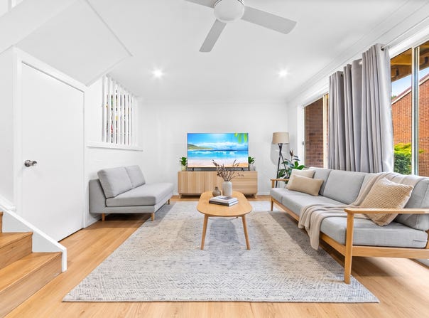 18/10 Albert Street, Ourimbah, NSW 2258