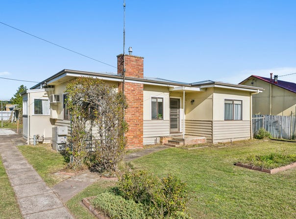8 Brown Street, Colac, Vic 3250