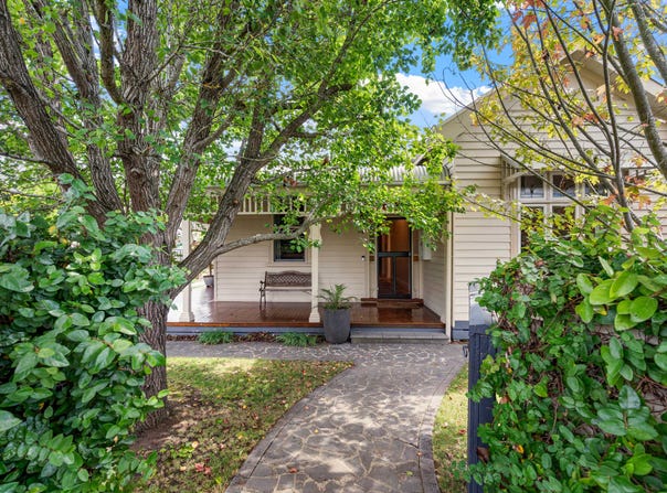 66 Mount Napier Road, Hamilton, Vic 3300