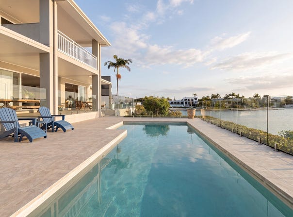20 Argyle Crescent, Sorrento, Qld 4217