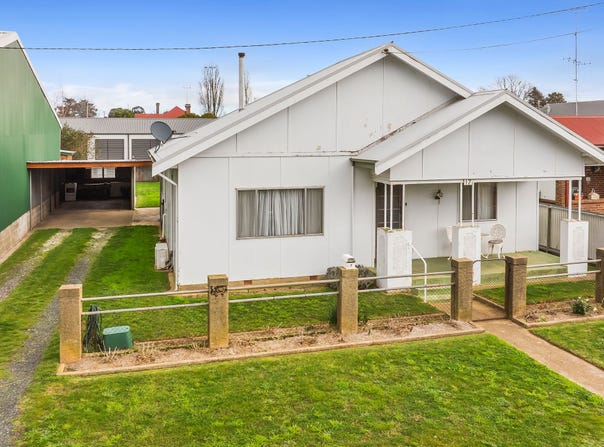17 Findhorn Street, Crookwell, NSW 2583