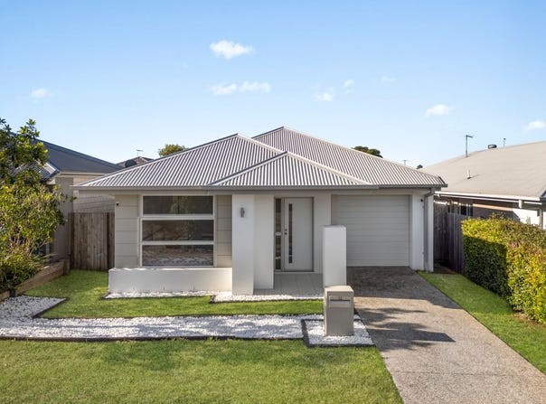 12 Bradleys Street, Ripley, Qld 4306