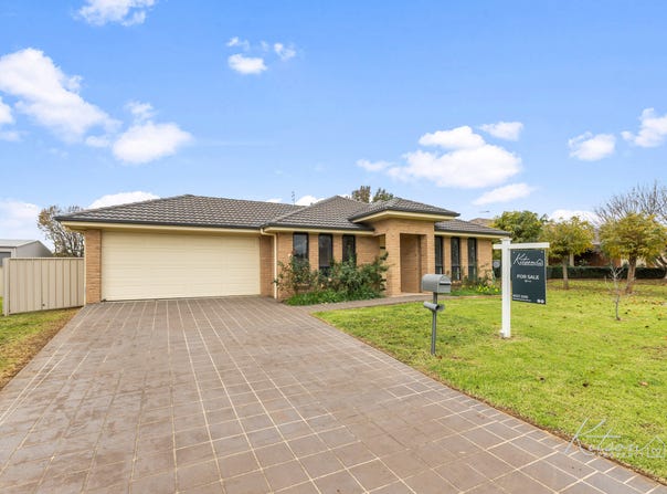 35 Loughan Road, Junee, NSW 2663