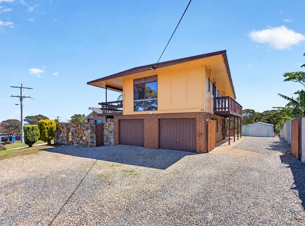 49 Ocean View Parade, Lakes Entrance, Vic 3909