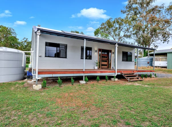 4 Blackall Street, Avondale, Qld 4670