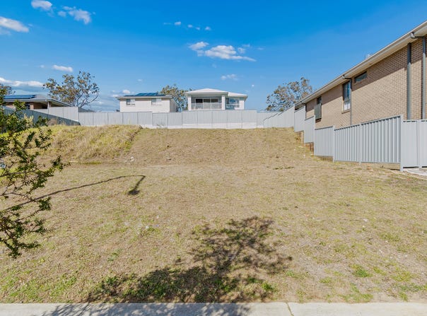 6 Lemon Grove, Stream Hill, NSW 2526