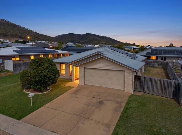 43 Geoff Wilson Drive, Norman Gardens, Qld 4701