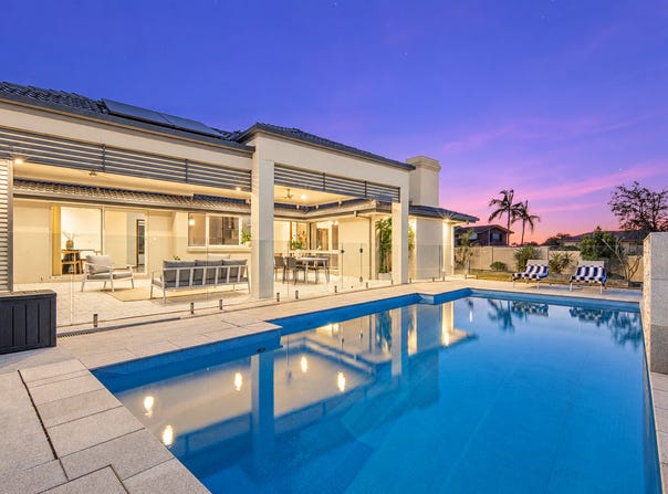 14 Saint Amand Street, Sinnamon Park, Qld 4073