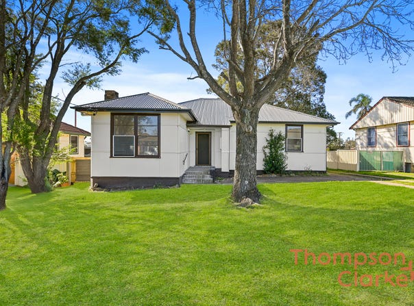 11 Third Avenue, Rutherford, NSW 2320