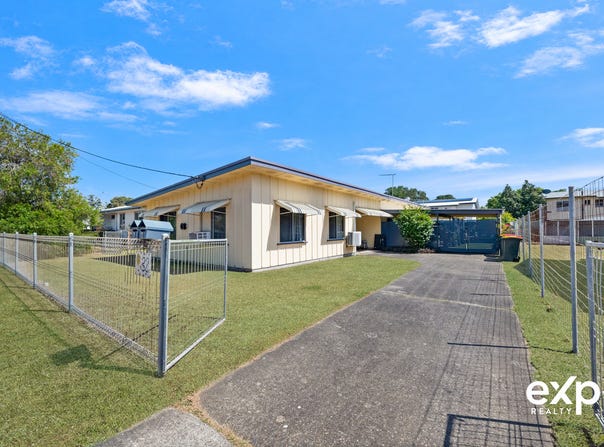 1&2/32 Finch Street, Slade Point, Qld 4740