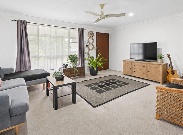 8 Paradise Street, Nerang, Qld 4211