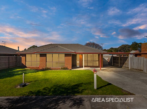 13 Bluegrass Crescent, Pakenham, Vic 3810