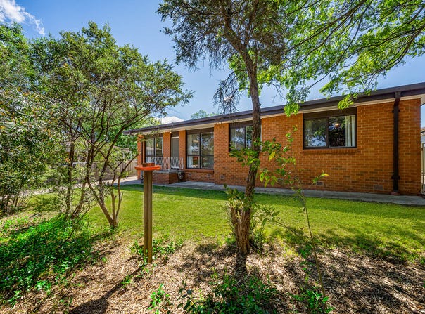 10 Lascelles Circuit, Kambah, ACT 2902