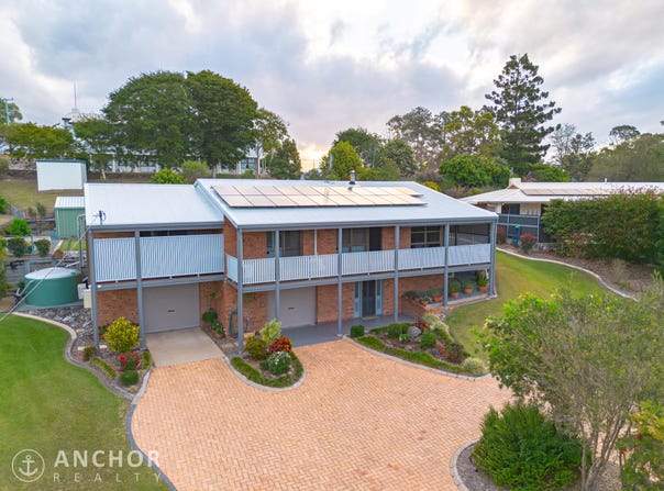 1 Emerald Drive, Southside, Qld 4570