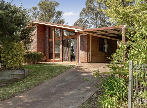 13 Melita Crescent, Wilsonton Heights, Qld 4350