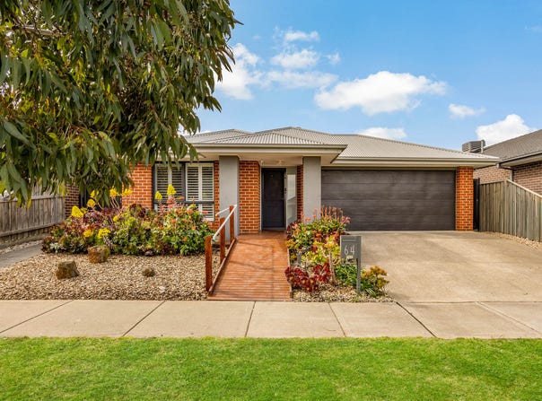 64 Pavillion Circuit, Sunbury, Vic 3429