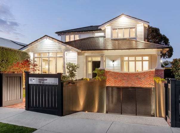 19 Mount View Avenue, Parkdale, Vic 3195