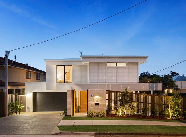 1 Fisher Avenue, Southport, Qld 4215
