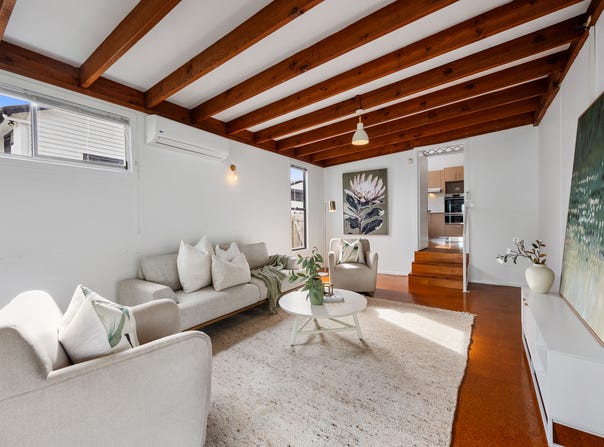 37A Central Avenue, Scarborough, Qld 4020