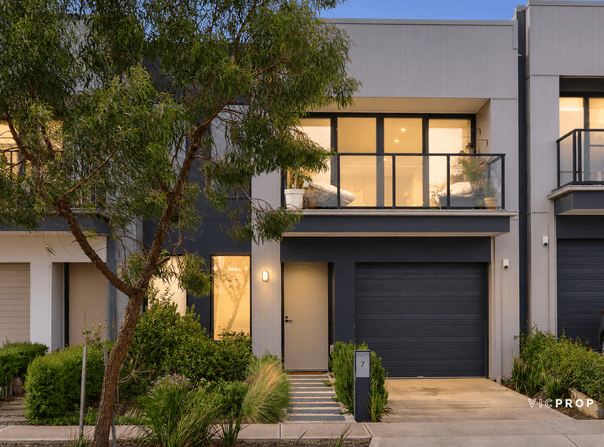 7 Loch Entrance, Sunshine North, Vic 3020