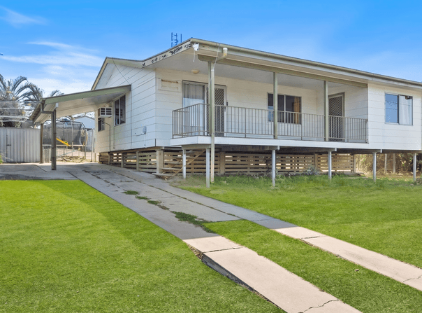 4 Nobbs Street, Moura, Qld 4718