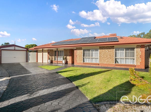 26 Reginald Parade, Craigmore, SA 5114