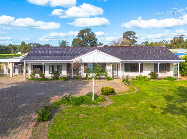139 Main Street, Lake Albert, NSW 2650