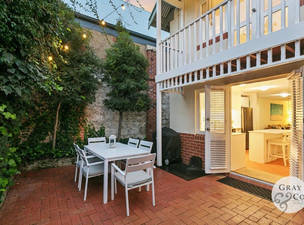 1B Pearse Street, North Fremantle, WA 6159
