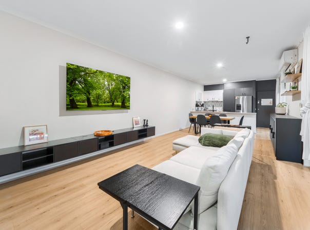 86 Sabel Drive, Cranbourne North, Vic 3977