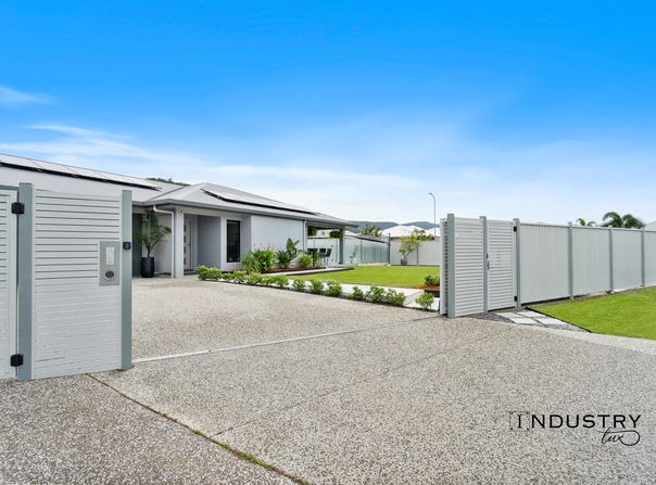20 Wattledale Bend, Trinity Beach, Qld 4879