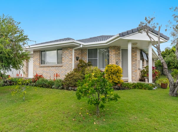 42 Gumnut Road, Yamba, NSW 2464