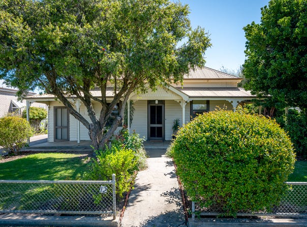 12 Loch Street, Nhill, Vic 3418