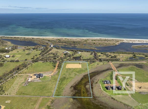 18 Forrest Beach Road, Wonnerup, WA 6280