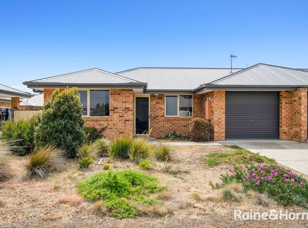 2/32 Henry Street, Triabunna, Tas 7190