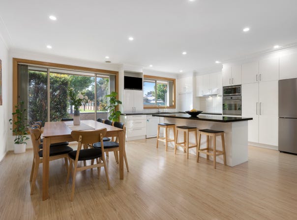 8 Bernard Street, Cheltenham, Vic 3192