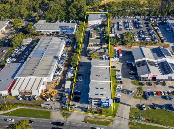 350-352 Brisbane Road, Arundel, Qld 4214