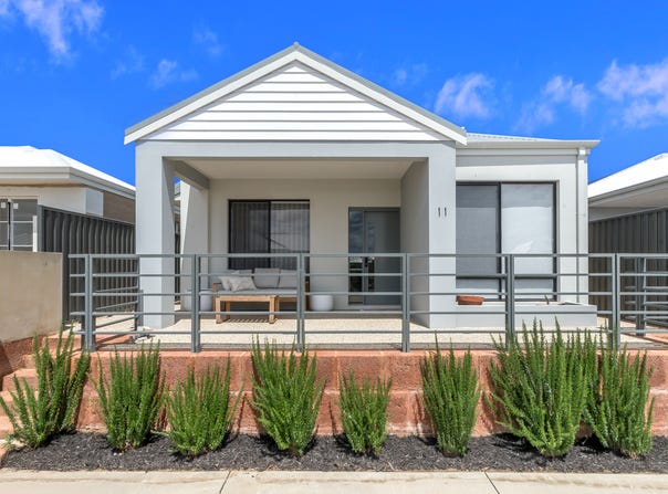 11 Karapiro Street, Champion Lakes, WA 6111