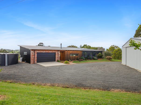 15 Wightmans Road, Leongatha North, Vic 3953