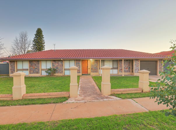 11 Dennis Avenue, Mildura, Vic 3500