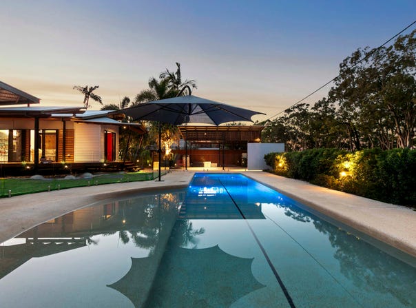 41 Esplanade, Point Vernon, Qld 4655