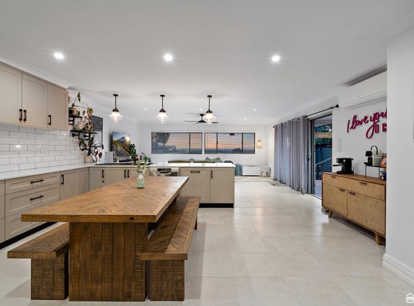 61 Ashley Drive, Kelmscott, WA 6111