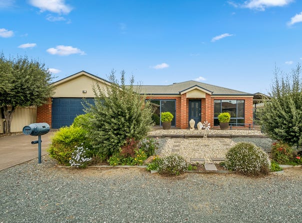 20 Reynolds Drive, Numurkah, Vic 3636