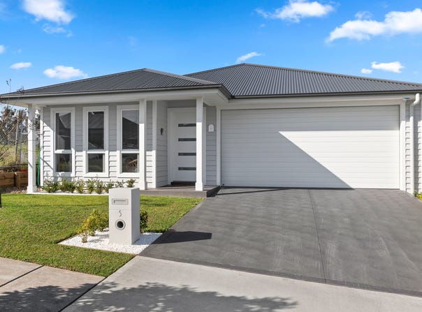 5 Walnut Way, Spring Farm, NSW 2570
